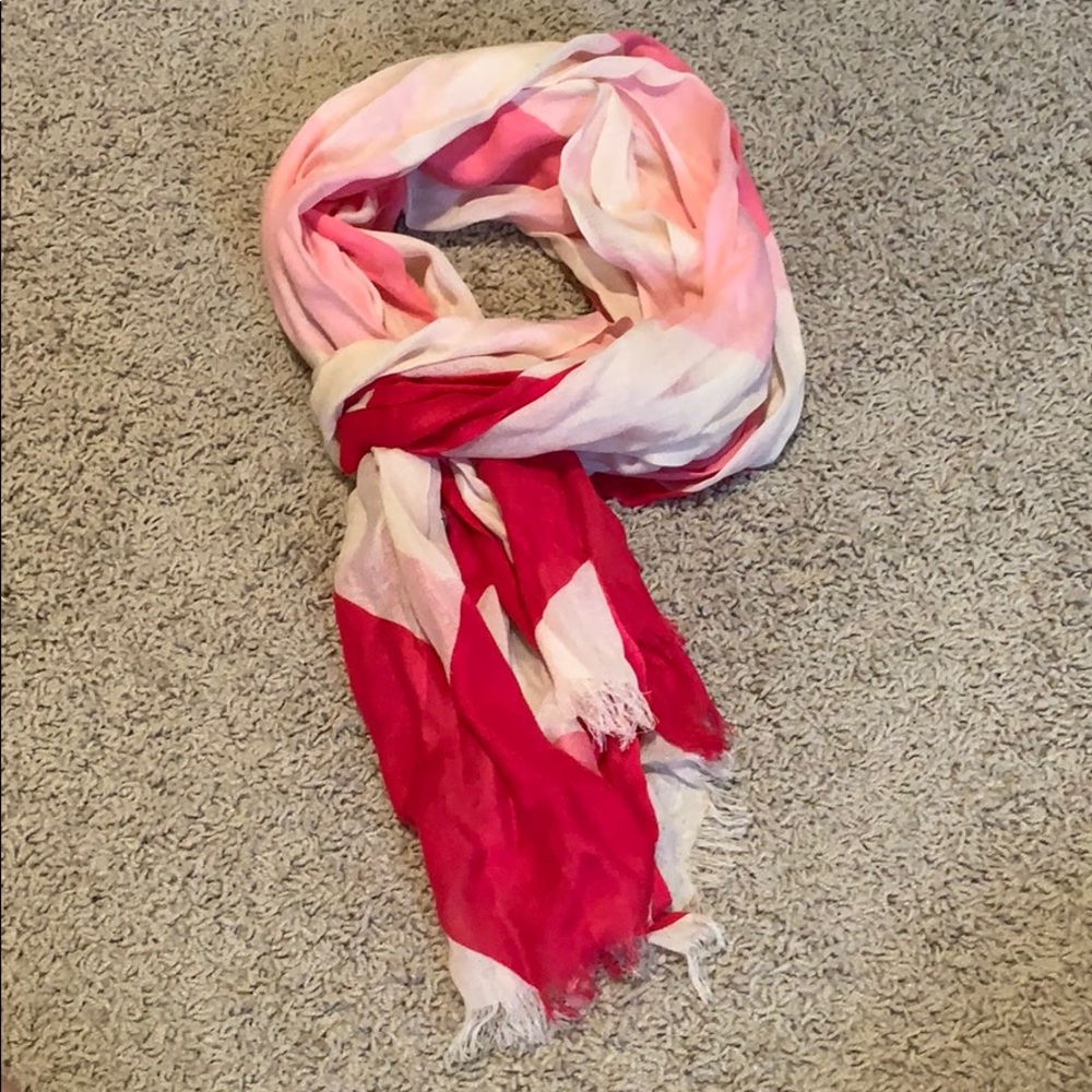 Pink/Cream Vineyard Vines Scarf